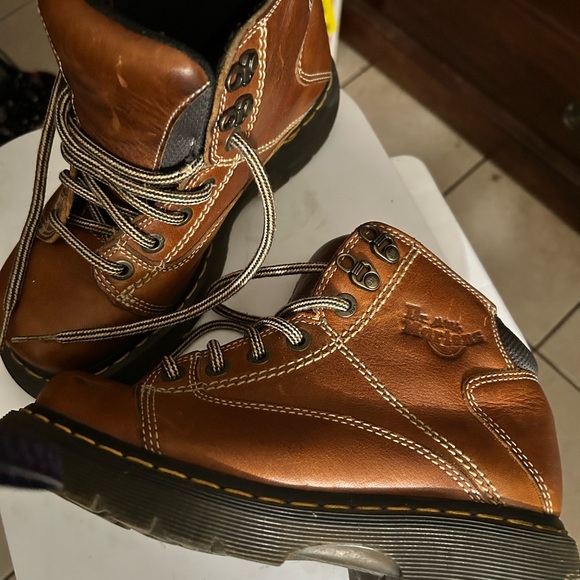 Meet your Posher, Najah - Picture 3 of 16